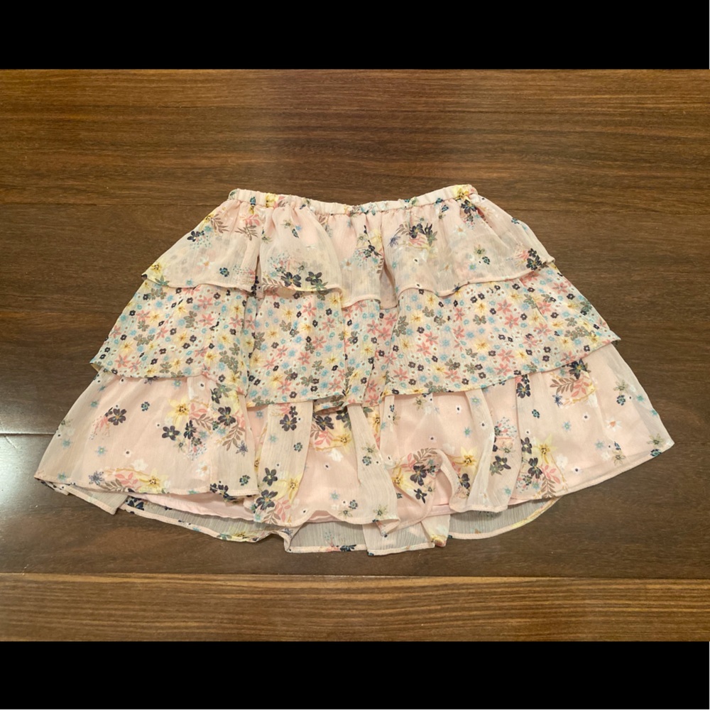 NWOT Gap Kids Girls Pink Flower Skirt - size M (8)